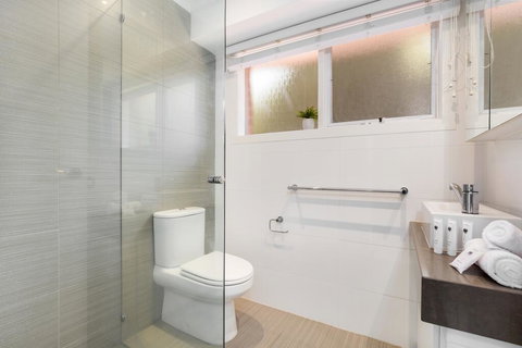 Luxury Family-size Home In Smart Beachside Suburb - Holiday Jervis Bay 3