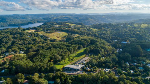 Luxury Hinterland Retreat - Family Suite With Hinterland And Ocean Views - Holiday Jervis Bay 2