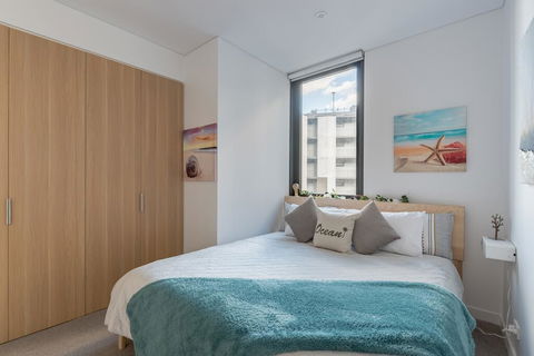 LUXURY KING APARTMENT PARRAMATTA CBD 1 MIN FROM STATION & WESTFIELD Sleeps 4 - Holiday Jervis Bay 2