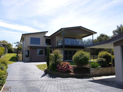Luxury Near Old Pier Beach - Holiday Jervis Bay 0