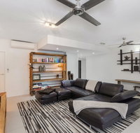 Luxury Pool Side Apartment in Beachfront Resort - Holiday Jervis Bay