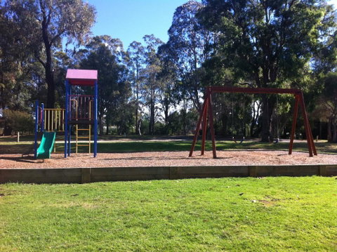 Mallacoota's Shady Gully Caravan Park - Holiday Jervis Bay 0