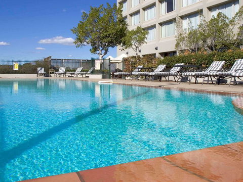 Mercure Sydney Parramatta - Holiday Jervis Bay 3