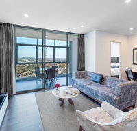 Meriton Suites Chatswood - Holiday Jervis Bay