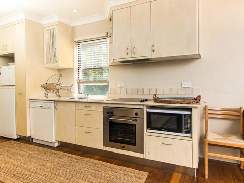 Middles - Villa Manyana 02 - Holiday Jervis Bay 1