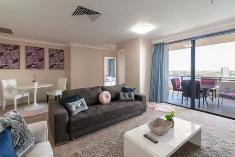 Milsons Point Apartment With Harbour Bridge Views - Holiday Jervis Bay 1