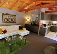 Mirkwood Forest Self-contained Spa Cottages - Holiday Jervis Bay