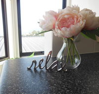 Modern Hobart Apartment with Stunning Views - Holiday Jervis Bay