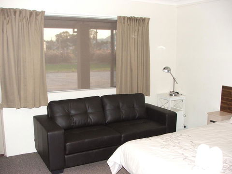Murray Valley Motel - Holiday Jervis Bay 0