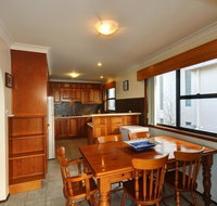 Myall Manor - Holiday Jervis Bay