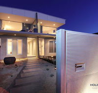 Nautilus Villa Luxury Retreat modern large double beachfront townhouse water views - Holiday Jervis Bay