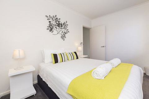 Cottesloe Beach House II - Holiday Jervis Bay 11