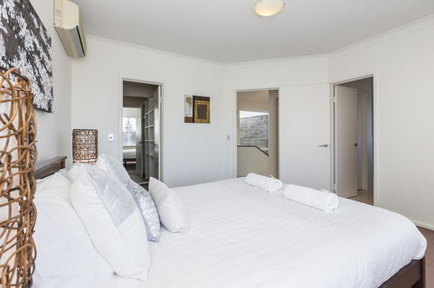 Cottesloe Beach House II - Holiday Jervis Bay 17