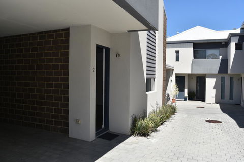 Central Executive Townhouse - Holiday Jervis Bay 5
