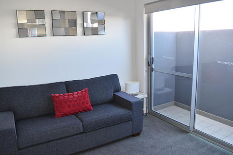 Central Executive Townhouse - Holiday Jervis Bay 6