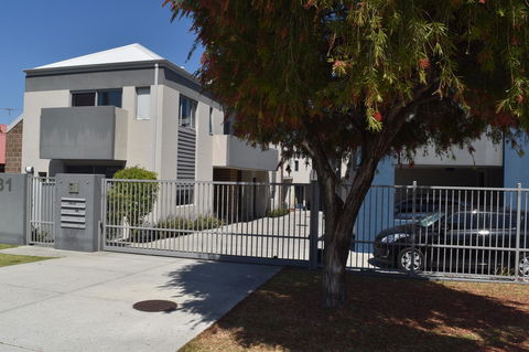 Central Executive Townhouse - Holiday Jervis Bay 0