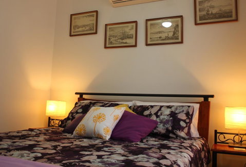Jacaranda Hideaway Bed & Breakfast - Holiday Jervis Bay 1