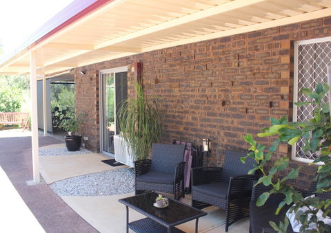 Jacaranda Hideaway Bed & Breakfast - Holiday Jervis Bay 12