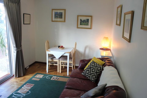 Jacaranda Hideaway Bed & Breakfast - Holiday Jervis Bay 3