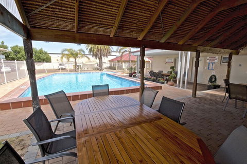 Bunbury Motel And Apartments - Holiday Jervis Bay 4