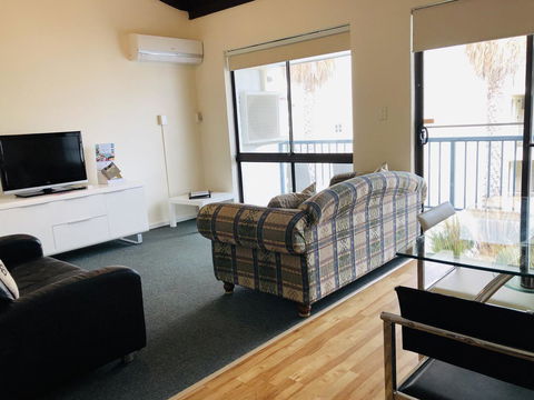 Seashore Memories - Sleeps 3 - Holiday Jervis Bay 3