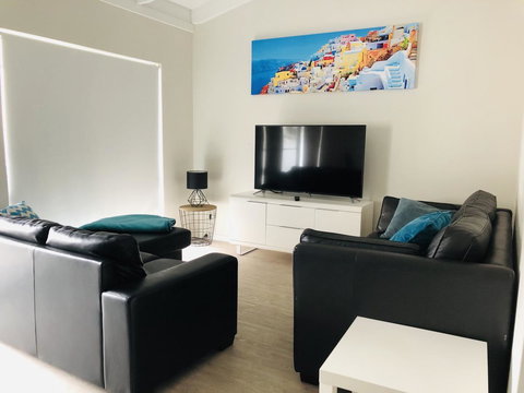 West Beach Lagoon 218 - Outstanding Value! - Holiday Jervis Bay 2