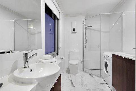 Attika Hotel - Holiday Jervis Bay 1