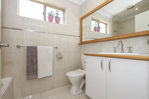 Leederville Townhouse - Holiday Jervis Bay 5