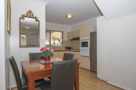 Leederville Townhouse - Holiday Jervis Bay 1