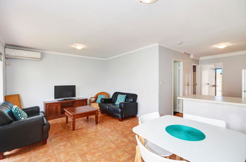 West Beach Lagoon 204 â€“ Ground Floor - Holiday Jervis Bay 11