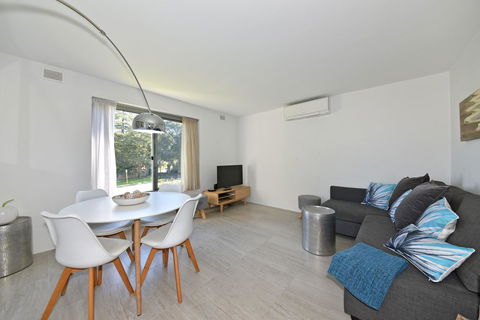 Cottesloe Apartment Close To Beach - Holiday Jervis Bay 17
