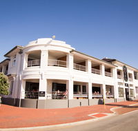 Cottesloe Beach Hotel - Holiday Jervis Bay