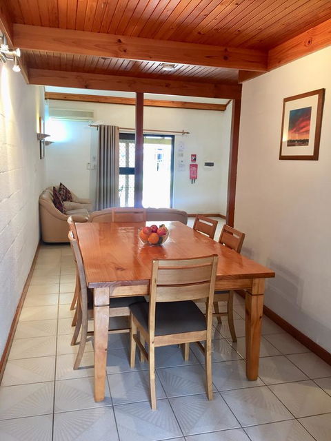 Cottesloe Beach Chalets - Holiday Jervis Bay 17