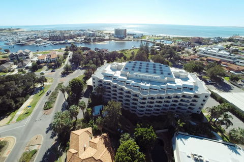 Atrium Hotel Mandurah - Holiday Jervis Bay 13