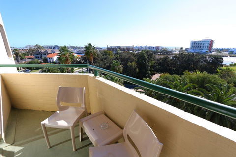 Atrium Hotel Mandurah - Holiday Jervis Bay 19
