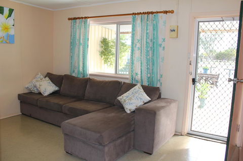 Jurien Beachfront Holiday Units - Holiday Jervis Bay 7
