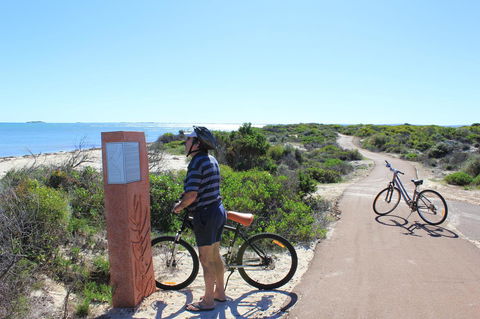 Jurien Beachfront Holiday Units - Holiday Jervis Bay 26