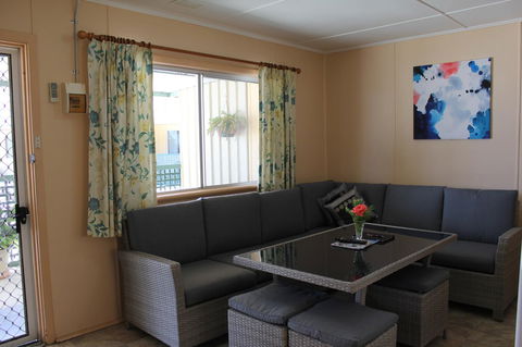 Jurien Beachfront Holiday Units - Holiday Jervis Bay 4