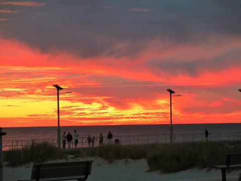 Jurien Beachfront Holiday Units - Holiday Jervis Bay 32