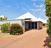 Osprey Holiday Village Unit 119 - Close to the pool - Holiday Jervis Bay