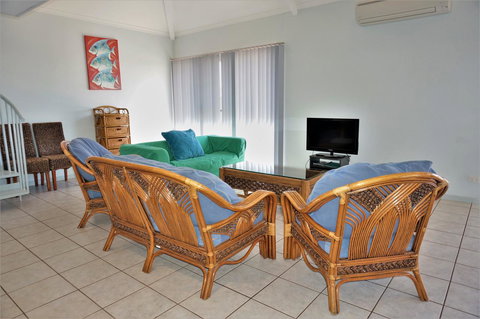 Osprey Holiday Village Unit 120 - Plenty Of Room For A Large Family - Holiday Jervis Bay 2