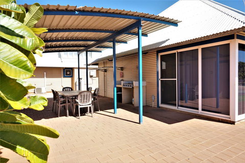 Osprey Holiday Village Unit 120 - Plenty Of Room For A Large Family - Holiday Jervis Bay 16