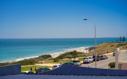 Cottesloe Blue Apartment - Executive Escapes - Holiday Jervis Bay 0