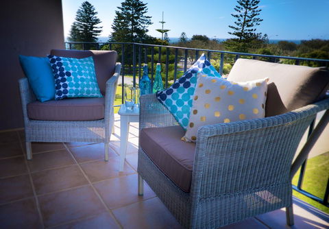 Cottesloe Marine Apartment - Executive Escapes - Holiday Jervis Bay 8