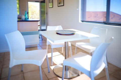 Cottesloe Marine Apartment - Executive Escapes - Holiday Jervis Bay 2