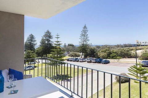 Cottesloe Marine Apartment - Executive Escapes - Holiday Jervis Bay 6
