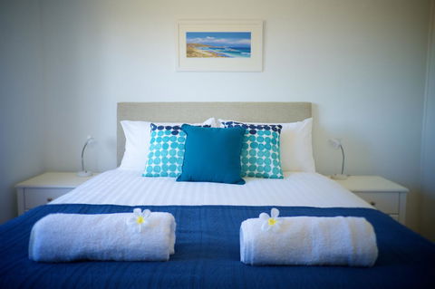 Cottesloe Marine Apartment - Executive Escapes - Holiday Jervis Bay 14