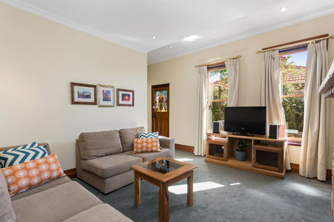 100 On South Callan Apartments - Holiday Jervis Bay 2