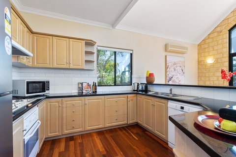 Swanview Ardross Shortstays - Holiday Jervis Bay 7