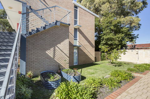 Cottesloe Tree Top Studio - Executive Escapes - Holiday Jervis Bay 9